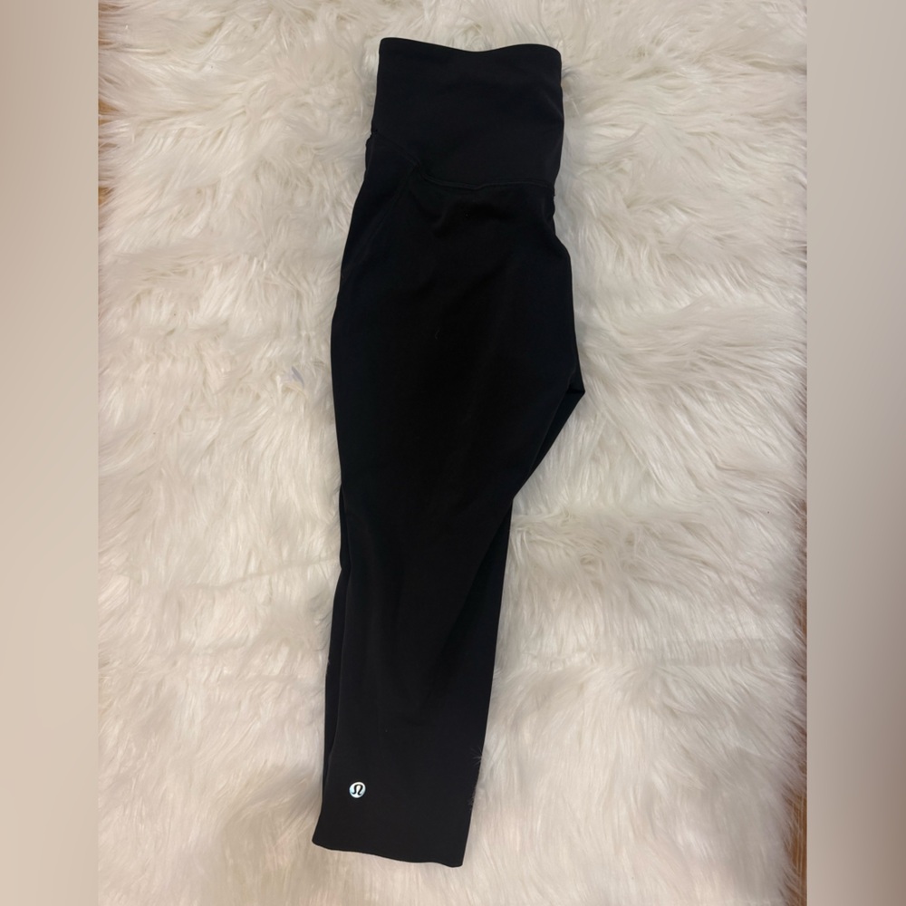 LULULEMON capri leggings